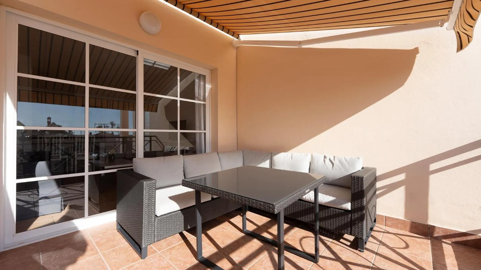 Appartement Park Beach & Pool Costa Adeje  Spanje